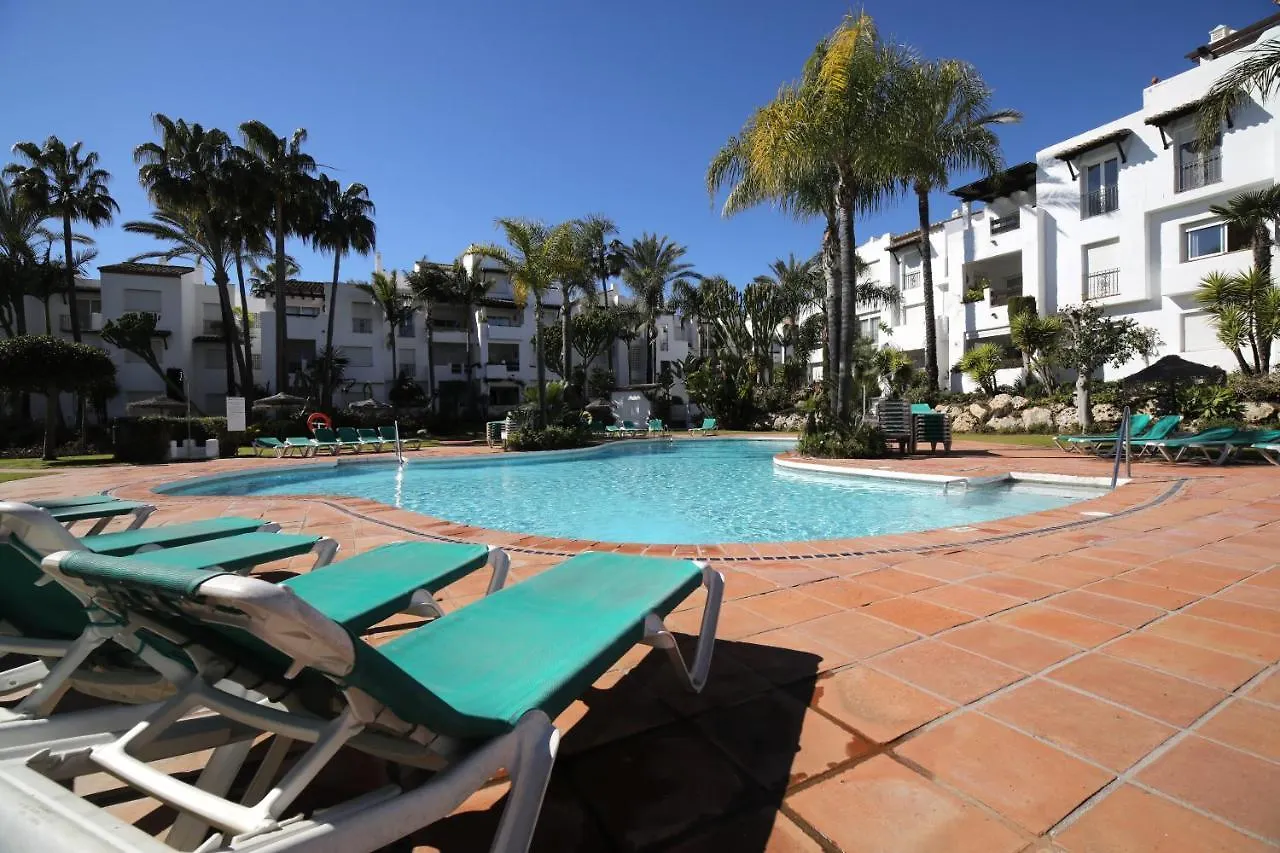 Exceptional Beachfront Complex With Pool In Costalita, Estepona 0*,