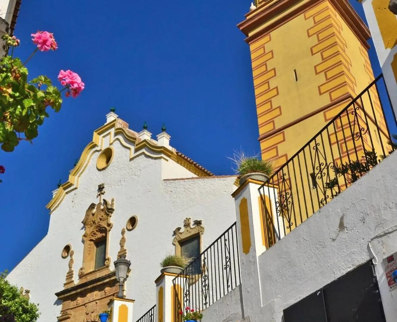 Apartamento Exceptional Beachfront Complex With Pool In Costalita, Estepona Espanha